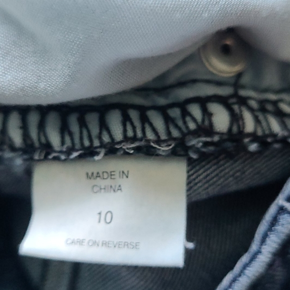 Giddy up! These jeans need a night out! - Picture 3 of 6